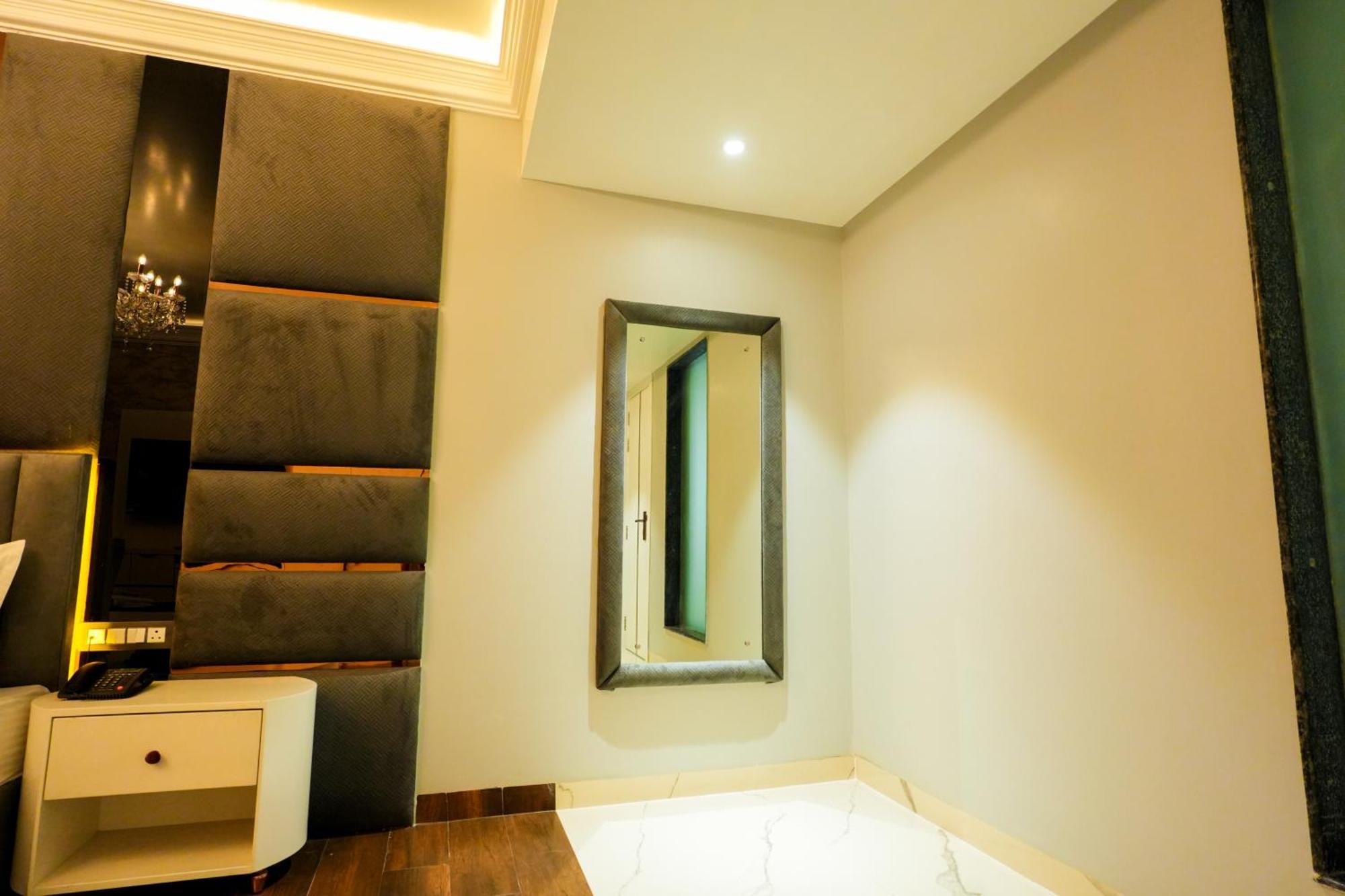 Hotel Adsan Heights Gajraula Exterior photo